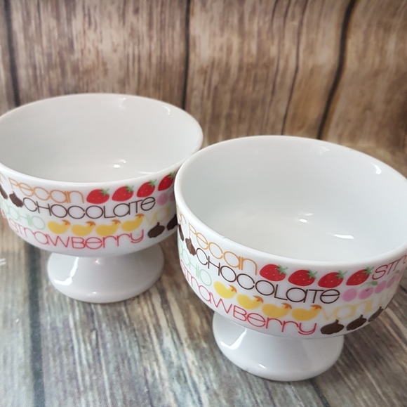 Vintage ice cream dishes set of 2 - Picture 1 of 6